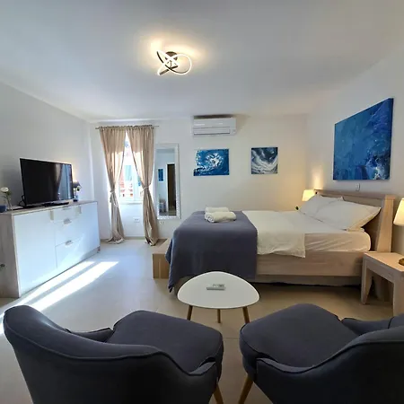 Apartment Bianco - *